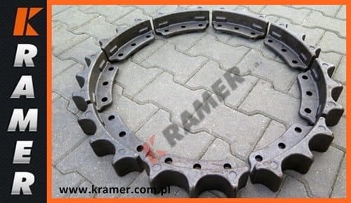 Koło napędowe CAT 953C; CR5975; Sprocket/ Turas/ Kettenräder/ Antriebsräder/ Звезда/ Pignon/ Lánckerekek/ Rueda cabilla/ Ruota motrice/ Drivhjul/ Vetopyörät/ Dzenoša zvaigzne/ Žvaigždes/ Hnací kola/ veotähikud.