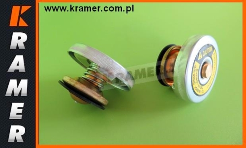 Korek wlewu oleju hydraulicznego HITACHI EX200-2  4294701  Hydraulic oil tank cover