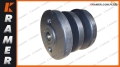 7109409 Rolka jezdna mini BOBCAT MT50 MT52 MT55 track bottom roller / Laufrolle / Опорный каток / görgők / rouleaux / Underrullar / Alarullat / ruller / Roomiku tugirullalumine / Atbalstrullis apakšejais / Apatiniai (atraminiai) ritineliai / Rolacu /