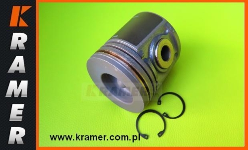 02/201505; Tłok kompletny JCB Silnik Perkins AK;Tłok kompletny z pierścieniami/ Piston assy with rings/ Kolbenbaugruppe mit Ringen/ Поршень/ Pistone completo di anelli/ Assemblage de piston avec anneaux.