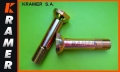 Śruba JCB 3CX 4CX mocowania ramy konika KINGPOST 123/05547; Śruba mocowania ramy konika/ Boom swing cylinder frame clamping screw/ Klemmschraube des Auslegerschwenkzylinderrahmens/ Зажимной винт рамы поворотного цилиндра стрелы