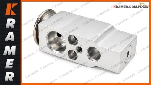 YN20M00107S021 Zawór rozprężny klimatyzacji KOBELCO SK200-8 SK250-8 SK210-8 SK330-8 air conditioning expansion valve / расширительный клапан кондиционера / пашыральны клапан кандыцыянера / expanzný ventil klimatizácie /