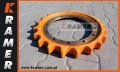 Koło napędowe Hitachi EX60-3 21 zębów 1012495; Sprocket/ Turas/ Kettenräder/ Antriebsräder/ звёзды/ Pignon/ Lánckerekek/ Rueda cabilla/ Ruota motrice/ Drivhjul/ Vetopyörät/ Dzenoša zvaigzne/ Žvaigždes/ Hnací kola/ veotähikud.